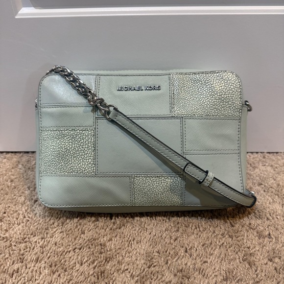 Michael Kors Camera Crossbody Bag Womens Mint Green Leather Patchwork Chain Zip - Picture 1 of 11